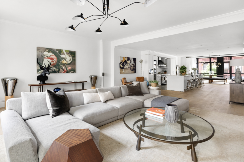 Take A Peak Inside The Sleek $8M New York Penthouse Belonging To Sophie Turner And Joe Jonas